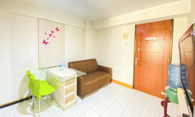 Kebagusan Apartamento | Homey 2Br With Modern Design Kebagusan City Apartment