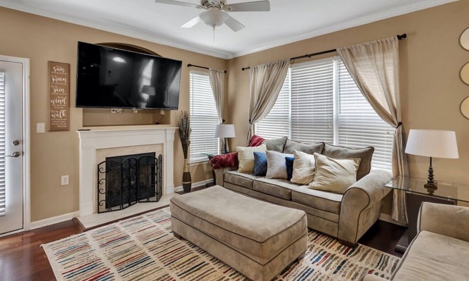 Ballantyne Casa | *Homey+Cozy Home|Ballantyne|Message me abt Military n 1st responders disc