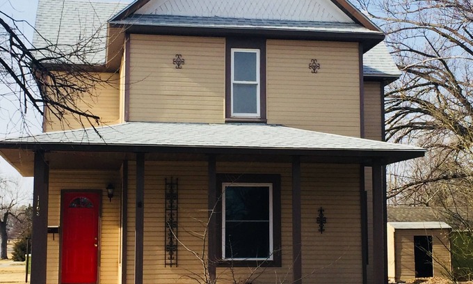 Larned Casa | Homey Historic Lodge ubicado en Larned Kansas