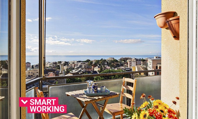 Quinto al Mare Apartamento | Homey Seaview Apartment by Wonderful Italy