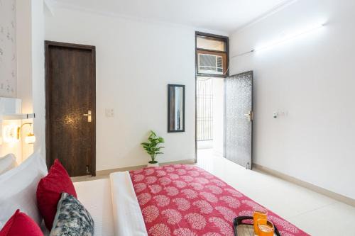 Delhi Apartamento | Homlee-Vintage 2BHK-Fort View-Bharat Mandapam-NDLS