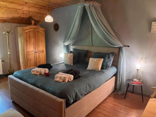 Frahan Casa | hondvriendelijke vakantiewoning met jacuzzi en sauna Forêt d'Animaux