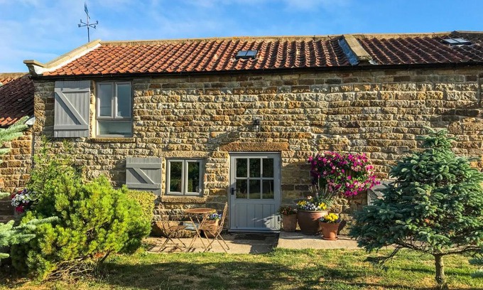 Staintondale Casa | Honey Bee Cottage
