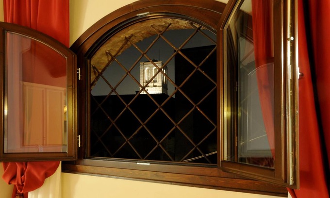 Ferrara Historic Centre Casa | Honey Rooms