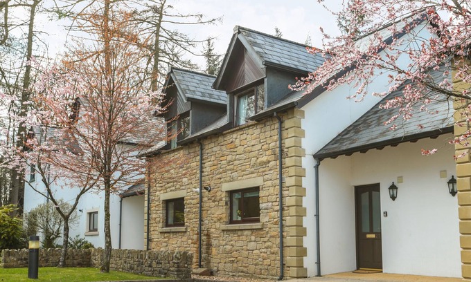 Penrith Cabaña | HONEYBEE COTTAGE, family friendly, with pool in Penruddock