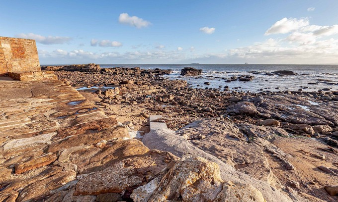 Cellardyke Cabaña | Honeybee Cottage- stunning home on Fife coast