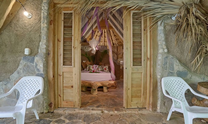 Las Galeras Cabina | Honeymoon lilac orquid cabin #6, at Chalet Tropical bio-hotel