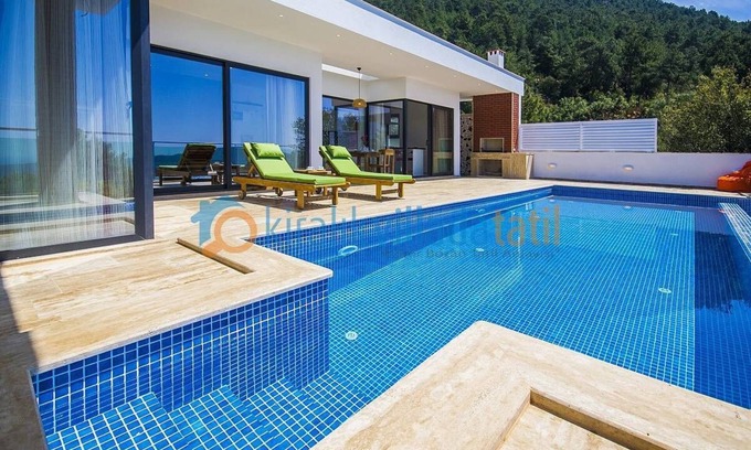 Uzumlu Villa | Villa de luna de miel en Kalkan Üzümlü Piscinas exteriores / interiores con opción de calefacción