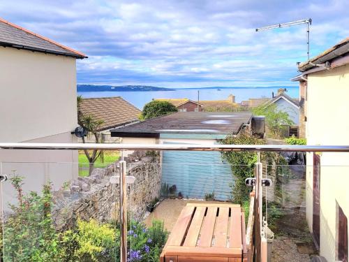 Brixham Casa | Honeysuckle Bay Cottage