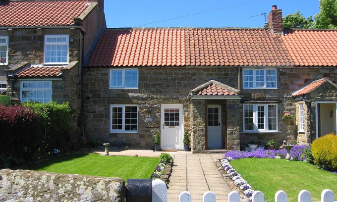 Saltburn-by-the-Sea Cabaña | Honeysuckle Cottage: un lugar idílico para descubrir los páramos y la costa del norte de York