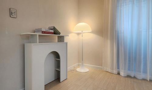 Sinchon-dong Apartamento | Hongdae Yeondral Park, Z3, 7 minutes from Hongik Univ Station Exit 5, elevator ok