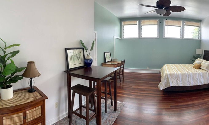 Paukaa Apartamento | Honoli’i beach cottage, very roomy, in a charming neighborhood.
