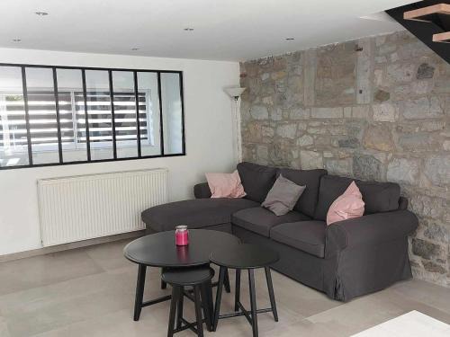 Esneux Casa | Hony is good