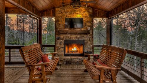 Morganton Casa | Hooch Holler