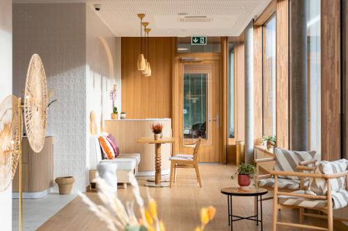 Les Eaux-Vives Hotel | HOOD Hotel