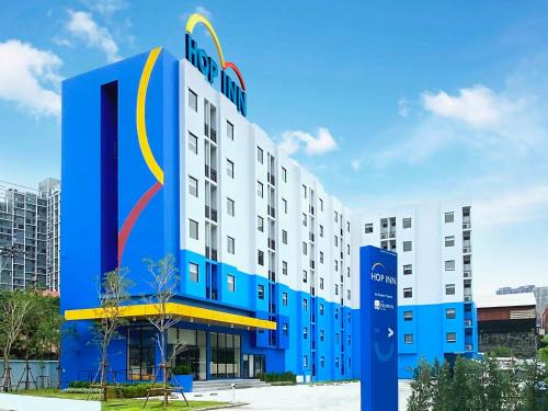 Phra Khanong Hotel | HOP INN Bangkok Onnut Station