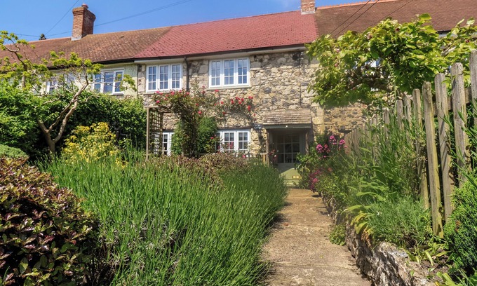 Beer Cabaña | HOPE COTTAGE, pet friendly, luxury holiday cottage in Beer