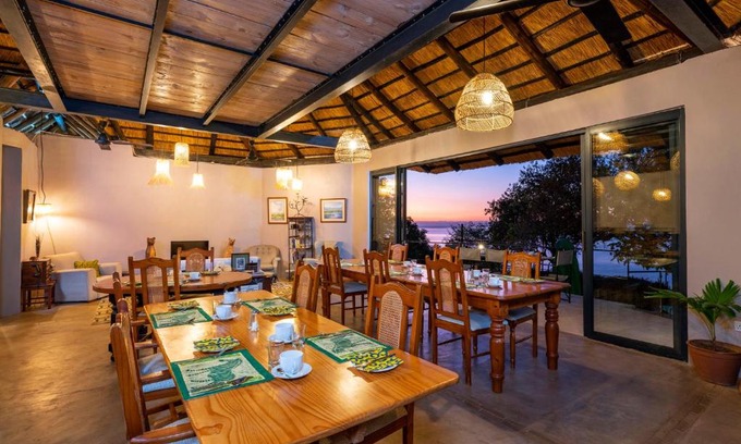 Kariba Cabina | Hornbill Lodge