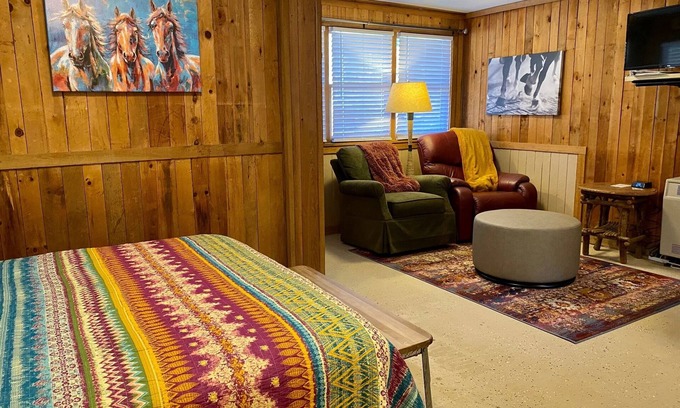 Ferguson Cabina | The Last Resort: 1 BR / 1 BA caballo $$ amistoso en Ferguson, capacidad para 2