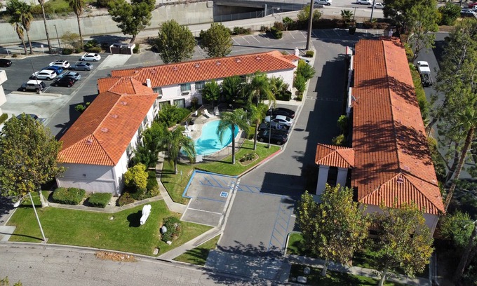San Bernardino Hotel | Hospitality Inn San Bernardino/ Redlands