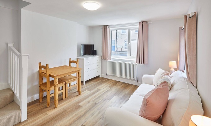 Guisborough Casa | Host & Stay | 96 Roseberry Cottages