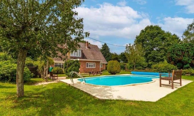 Irstead Casa | Host & Stay | Alderfen View