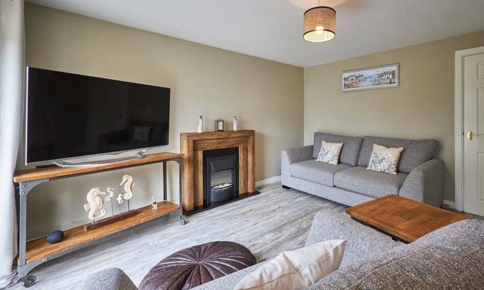 Seahouses Casa | Host & Stay | Beachcomber's Rest