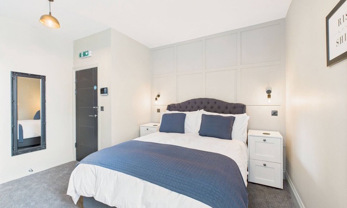 Redcar Casa | Host Stay Bellevue Luxe