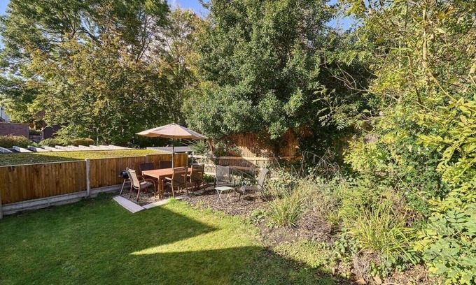 Westbere Casa | Host & Stay | Bere Cottage