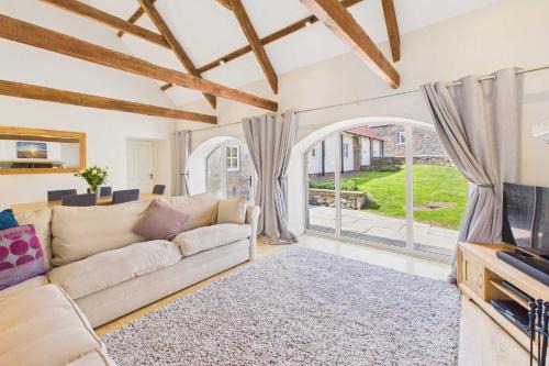 Belford Casa | Host & Stay - Blue Barn