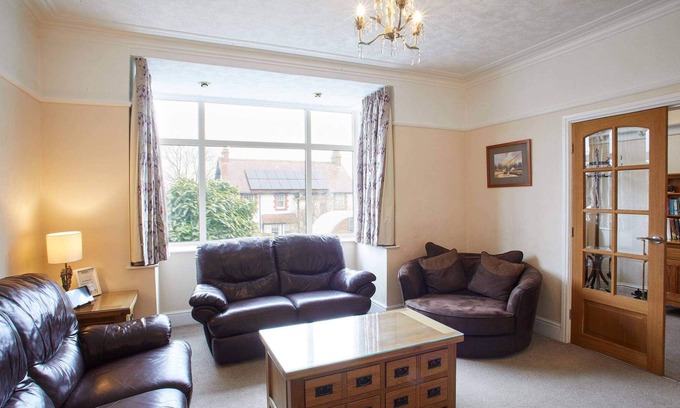 Briggswath Casa | Host & Stay | Brook Villa
