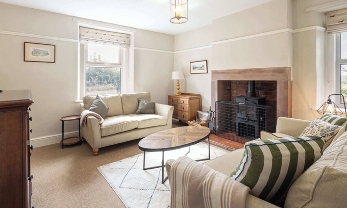 Bassenthwaite Casa | Host & Stay | Castle Hill Cottage