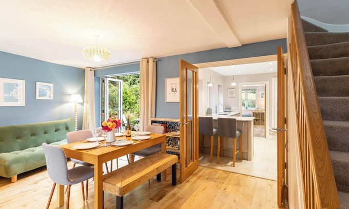 Weymouth Casa | Host & Stay | Clearmount Cottage