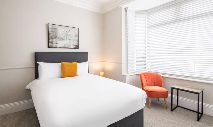 Darlington Apartamento | Host & Stay | Clifton Studio 1