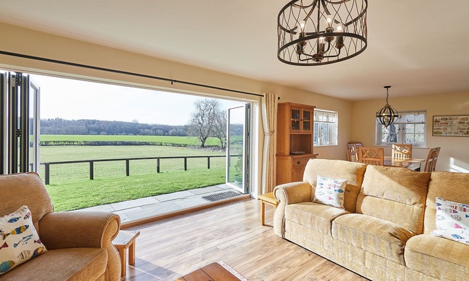 Darlington Casa | Host & Stay | Fisherman's Cottage