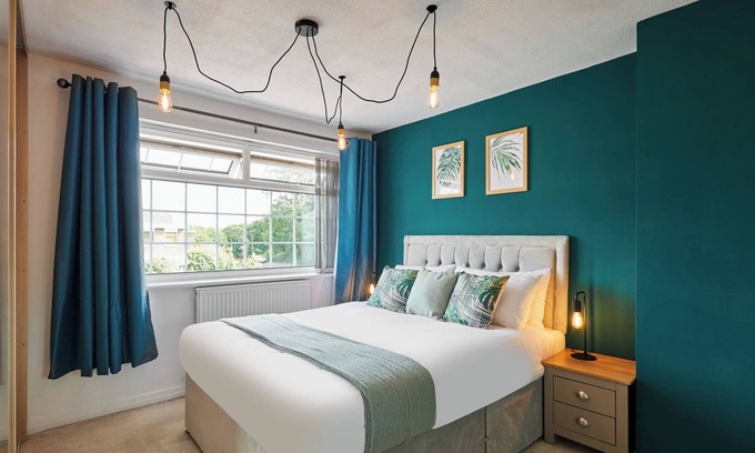 Blacon Casa | Host & Stay | Greenway House