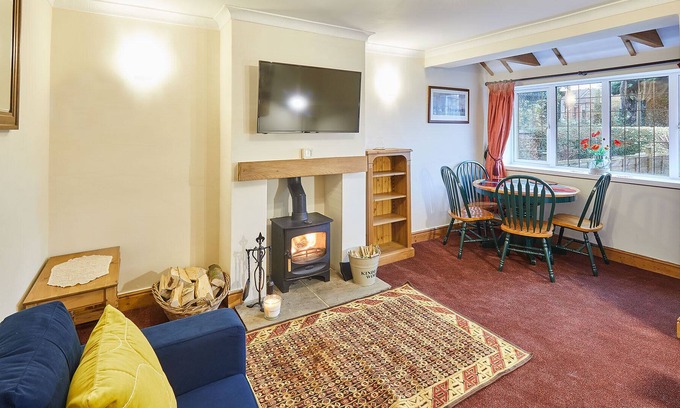 Sowerby Casa | Host & Stay | Jackson Cottage