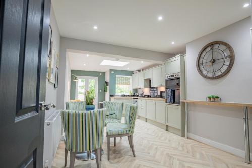 Pontrilas Casa | Host & Stay - Lower Chestnut House