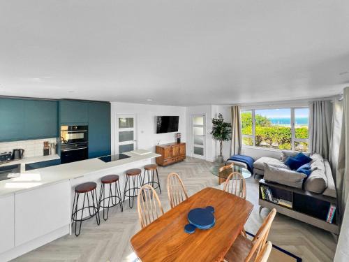 Wyke Regis Casa | Host & Stay - Mandeville