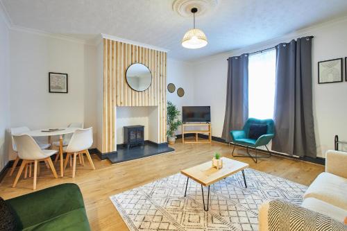 Woodhorn Casa | Host & Stay - North Shore Cottage