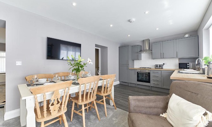 Amble Casa | Host & Stay - Sea Breeze