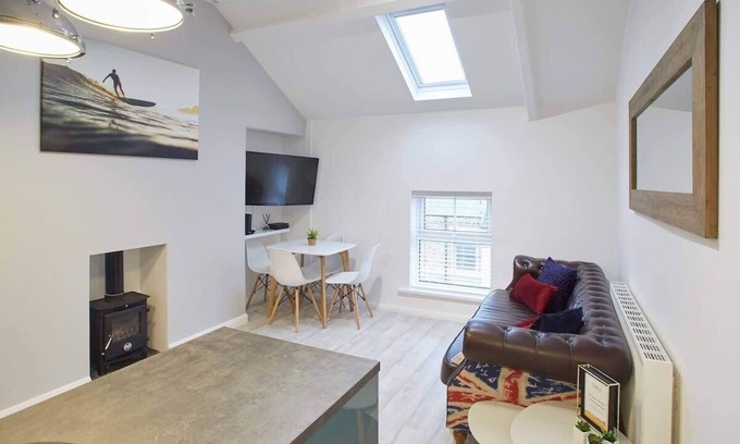 Saltburn-by-the-Sea Apartamento | Host & Stay | The Surfer's Loft Apartment
