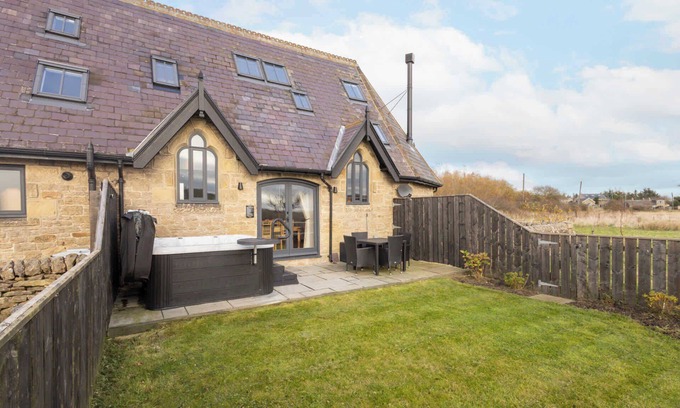 Hexham Casa | Host & Stay | The Tiny Chapel