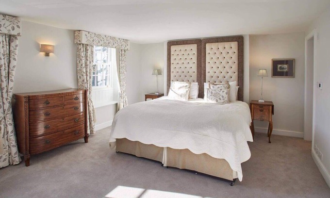 Harrogate Casa | Host & Stay | Tithe Cottage
