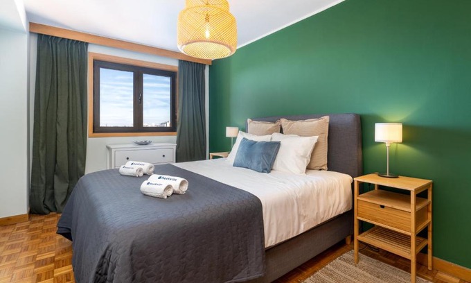 Vila Nova de Gaia Apartamento | Host Wise - Fantastic Peaceful Flat in Gaia
