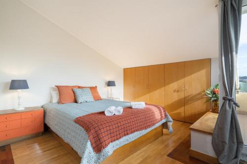 Gulpilhares Apartamento | Host Wise - Stunning Modern Flat w Terrace Miramar Gaia