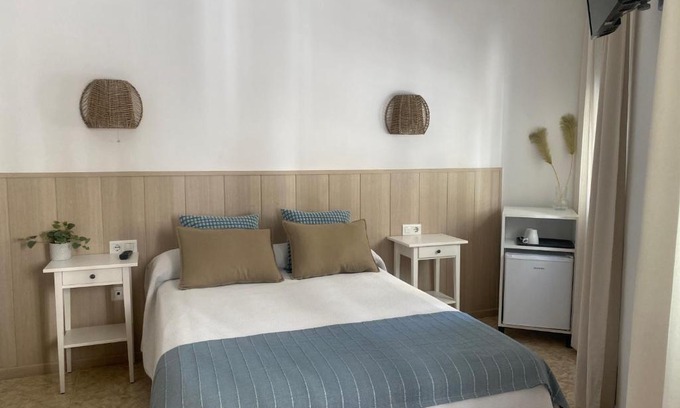 Centro de Nerja Casa | Hostal Andalucia