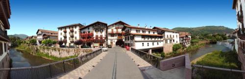 Elizondo Casa | Hostal Antxitonea