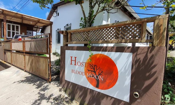 Rio Dulce Casa | Hostal Blood Moon