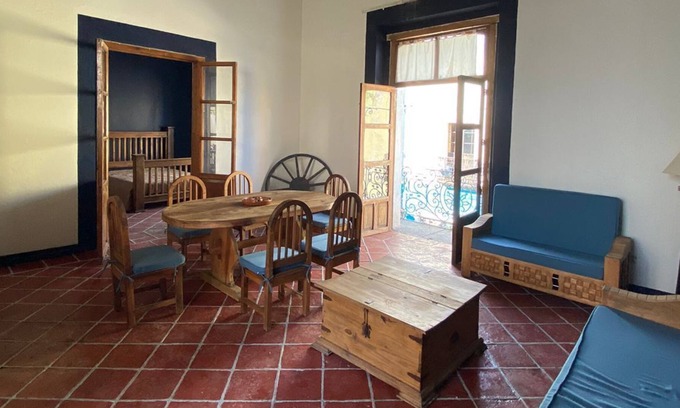 Atlixco Apartamento | Hostal de 4 Habitaciones Sencillas con dos Baños en Planta Alta
